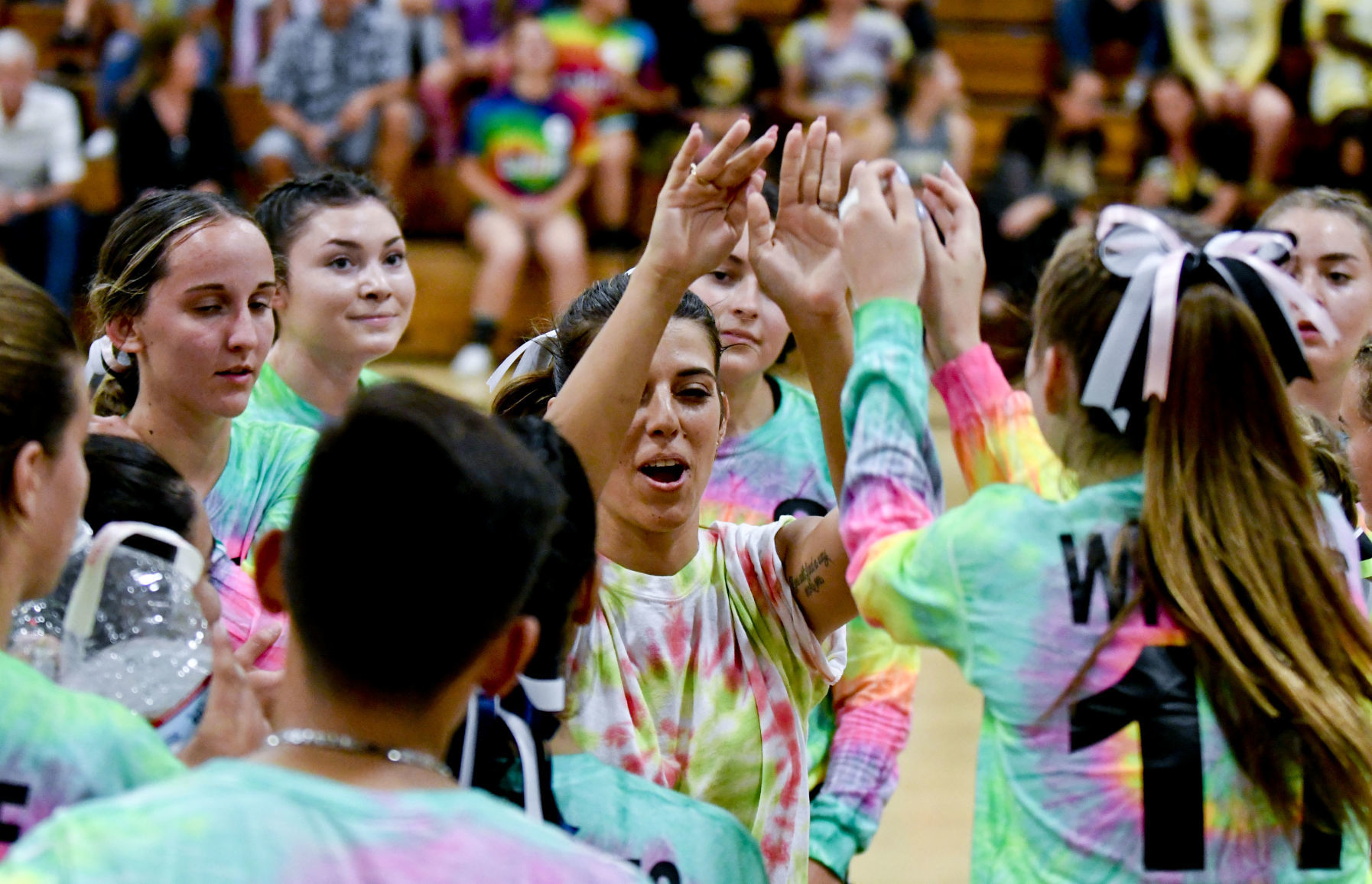 091219 Lompoc Cabrillo volleyball 19.jpg